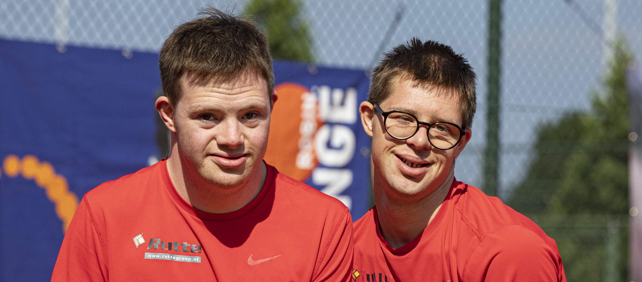 G-Tennis duim omhoog