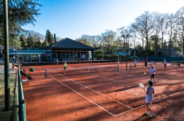 Tennisbaan wedstrijd