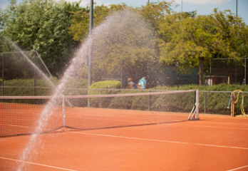 Tennisbaan Sproeien