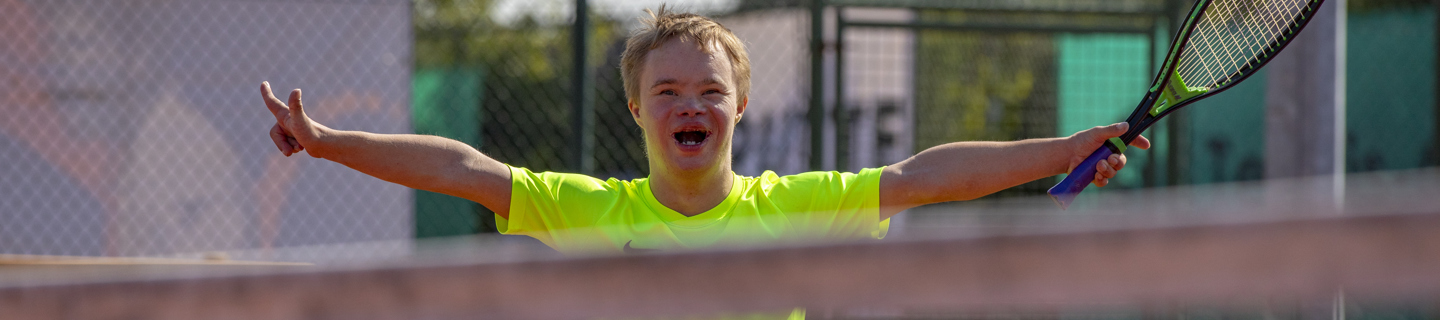 G-Tennis blije winnaar
