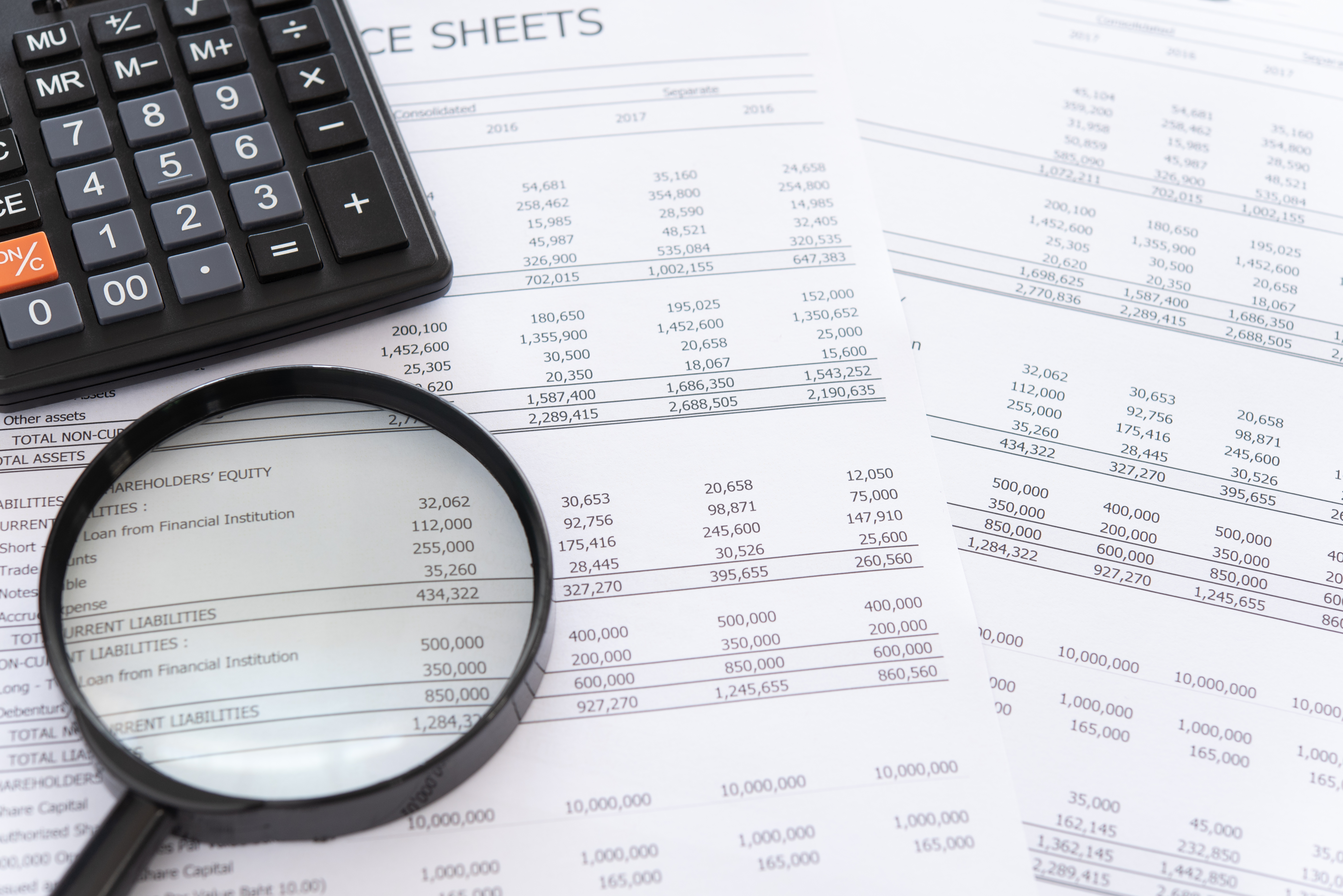 Jaarrekening vergrootglas financien