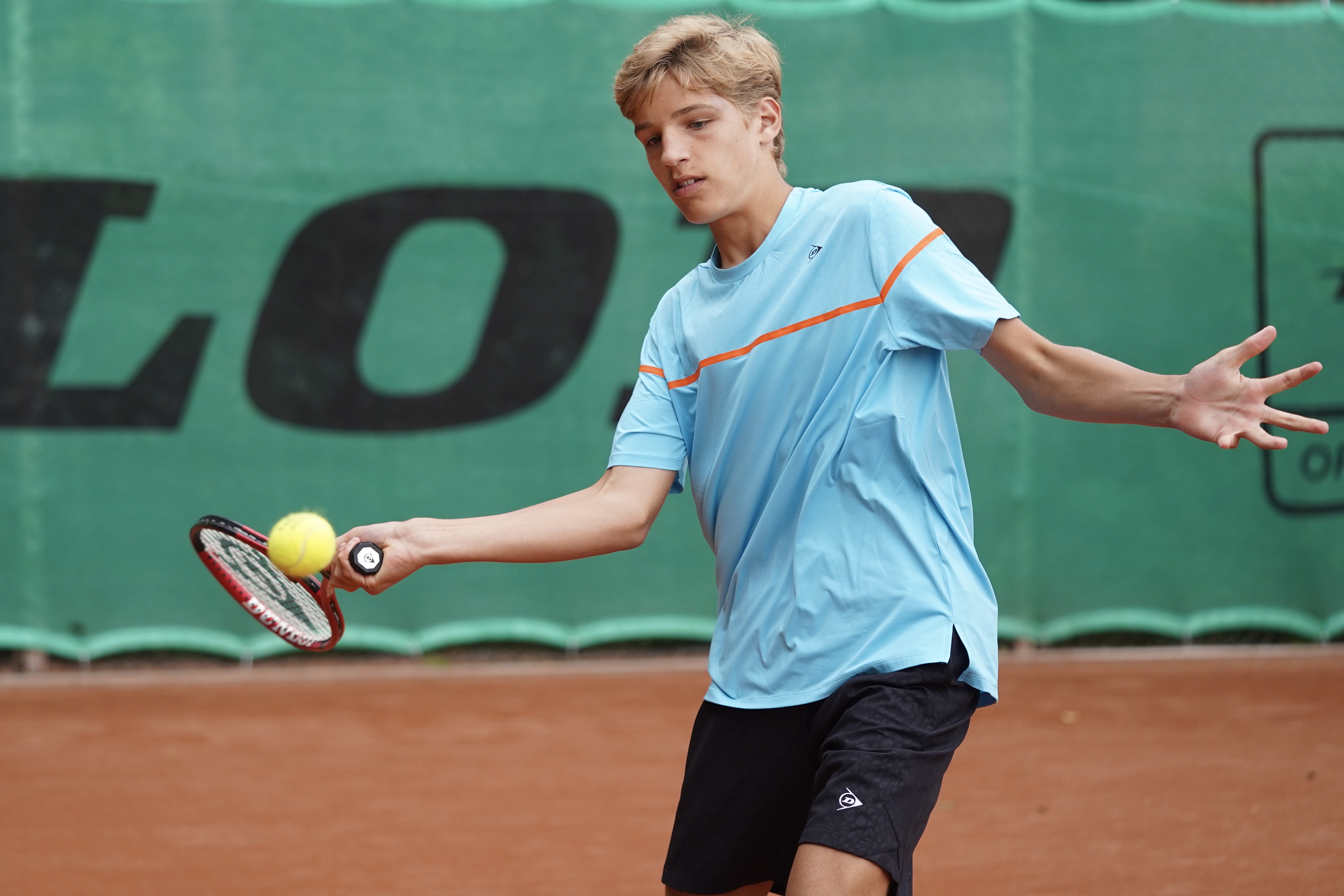 Jongen forehand