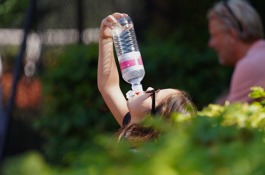 Warm weer genoeg water drinken