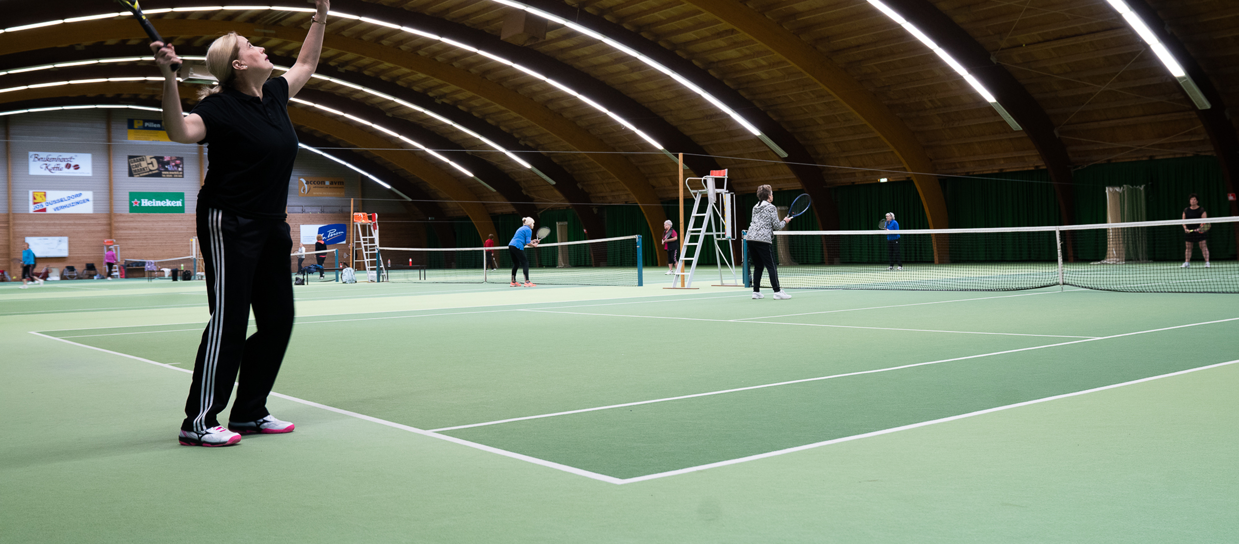 Overdekt tennishal vrijspelen