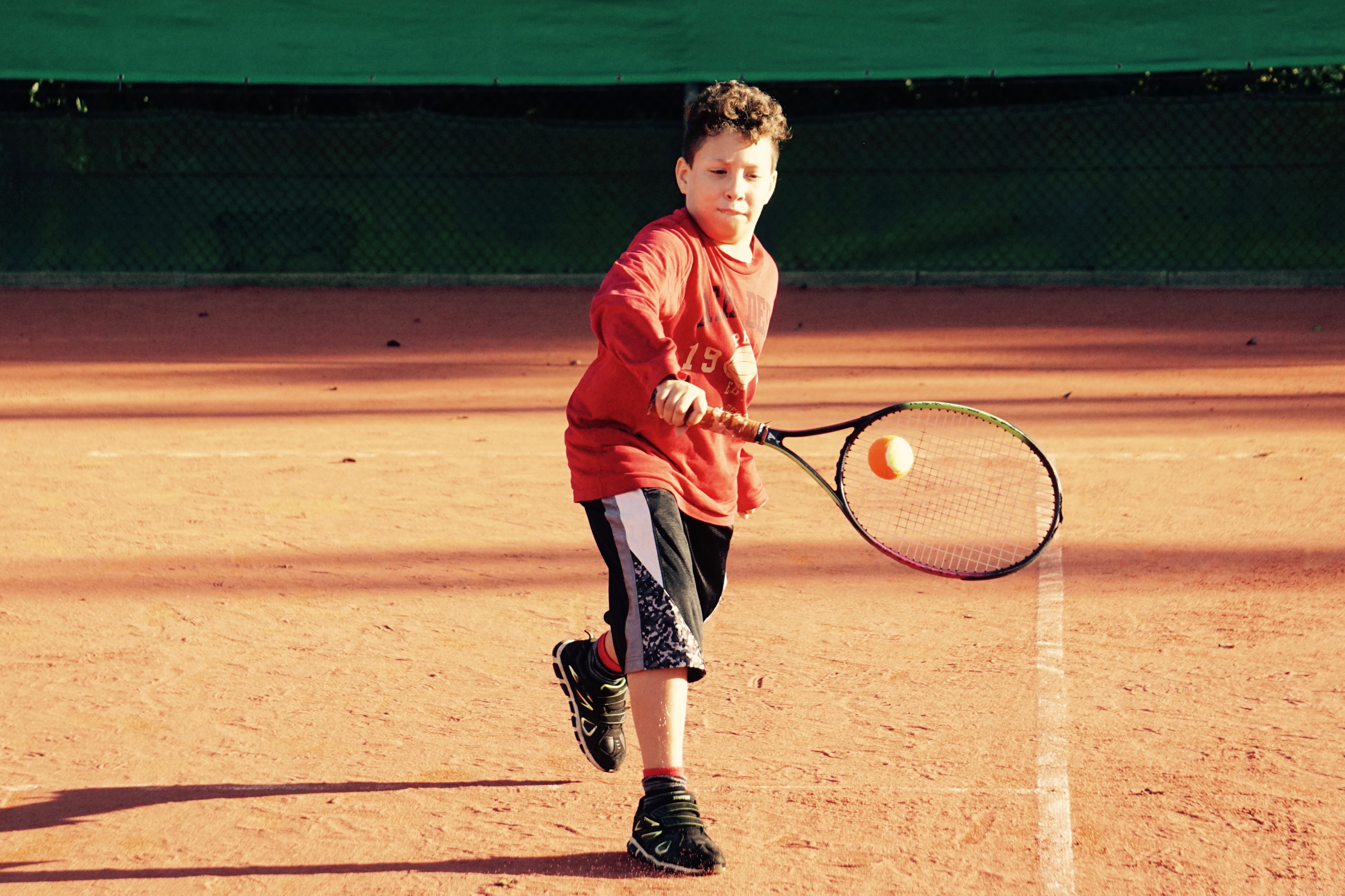 tenniskids groen enkelhandig backhand