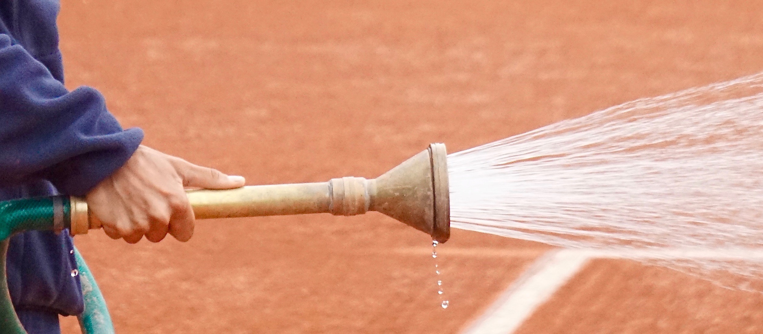 Tennisbaan Sproeien (2)